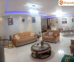 للبيع شقة 175 م بحديقة 125 م بكمبوند ديار - 3