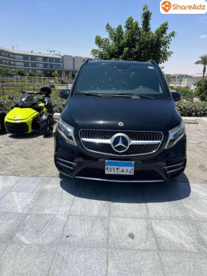 إيجار فان مرسيدس فيانو Viano الرفاهية المطلقة للسفر العائلي