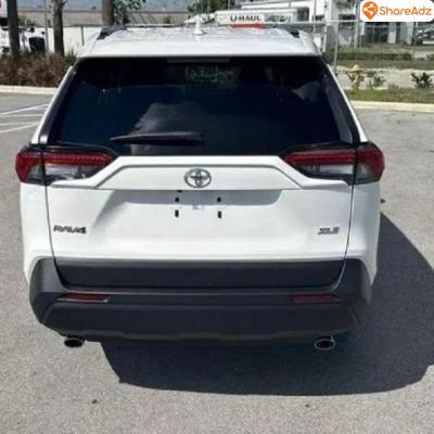 Toyota RAV4 2022 xle Full Options - 3