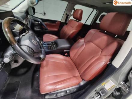 سيارة جيب لكزس LX 570 موديل 2020 مستعملة للبيع، كاملة المواصفات - 2